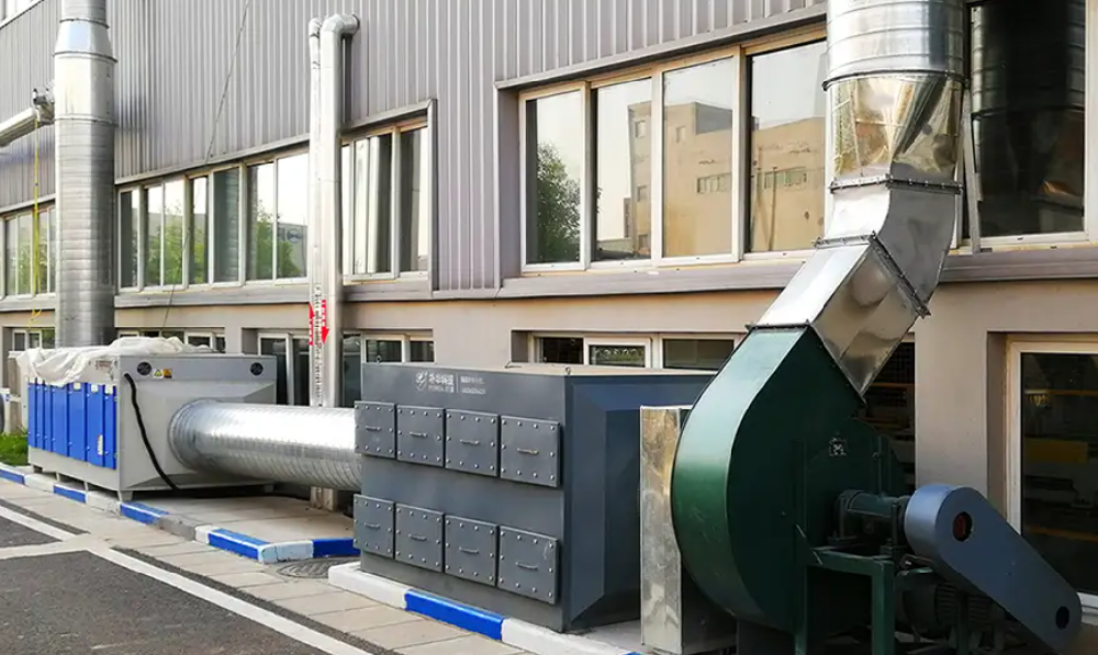 中小風(fēng)量廢氣治理，活性炭吸附箱與UV光氧設(shè)備如何選？